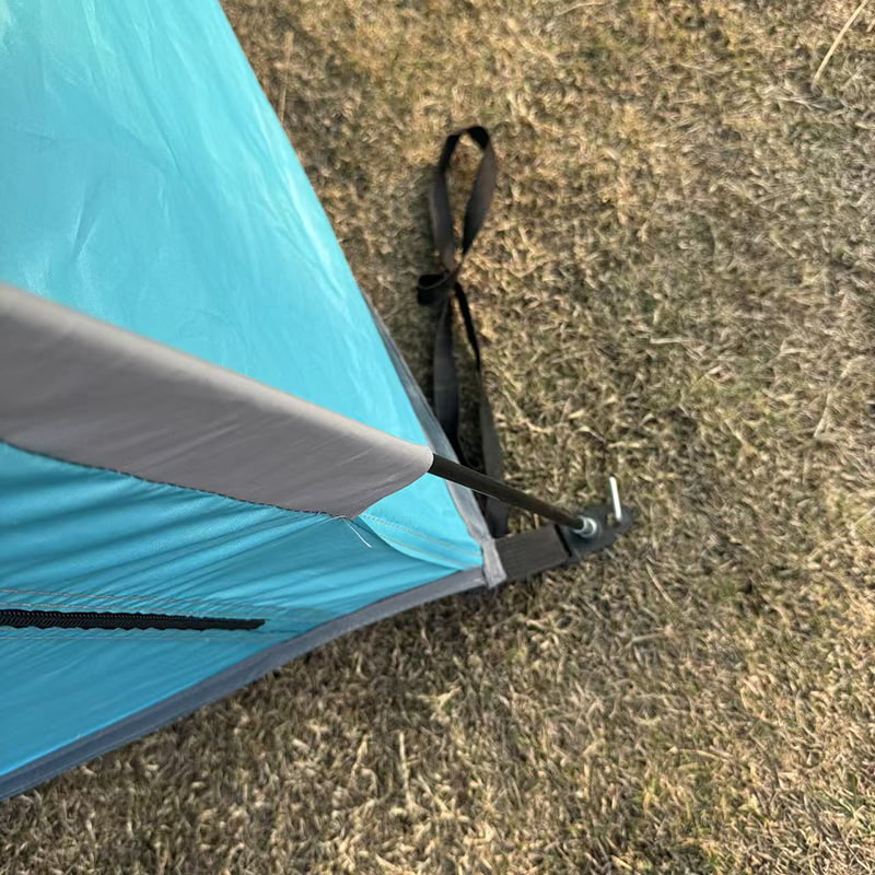 خيمة التخييم سرير شاحنة صغيرة في الهواء الطلق