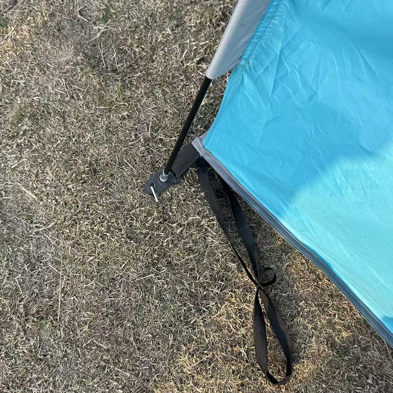 خيمة التخييم سرير شاحنة صغيرة في الهواء الطلق