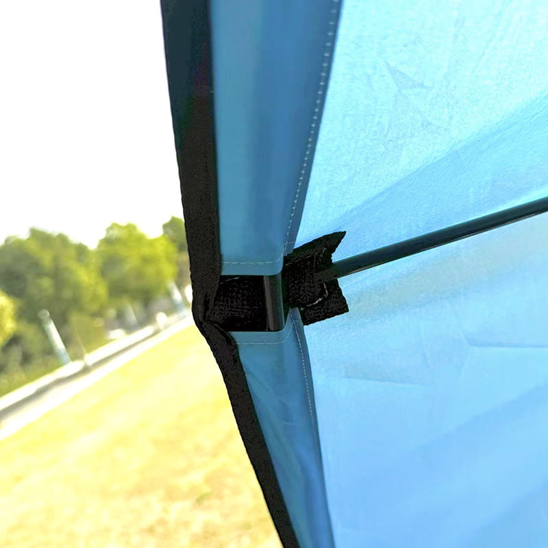 خيمة تخييم على الشاطئ في الهواء الطلق مع حصيرة أرضية متكاملة